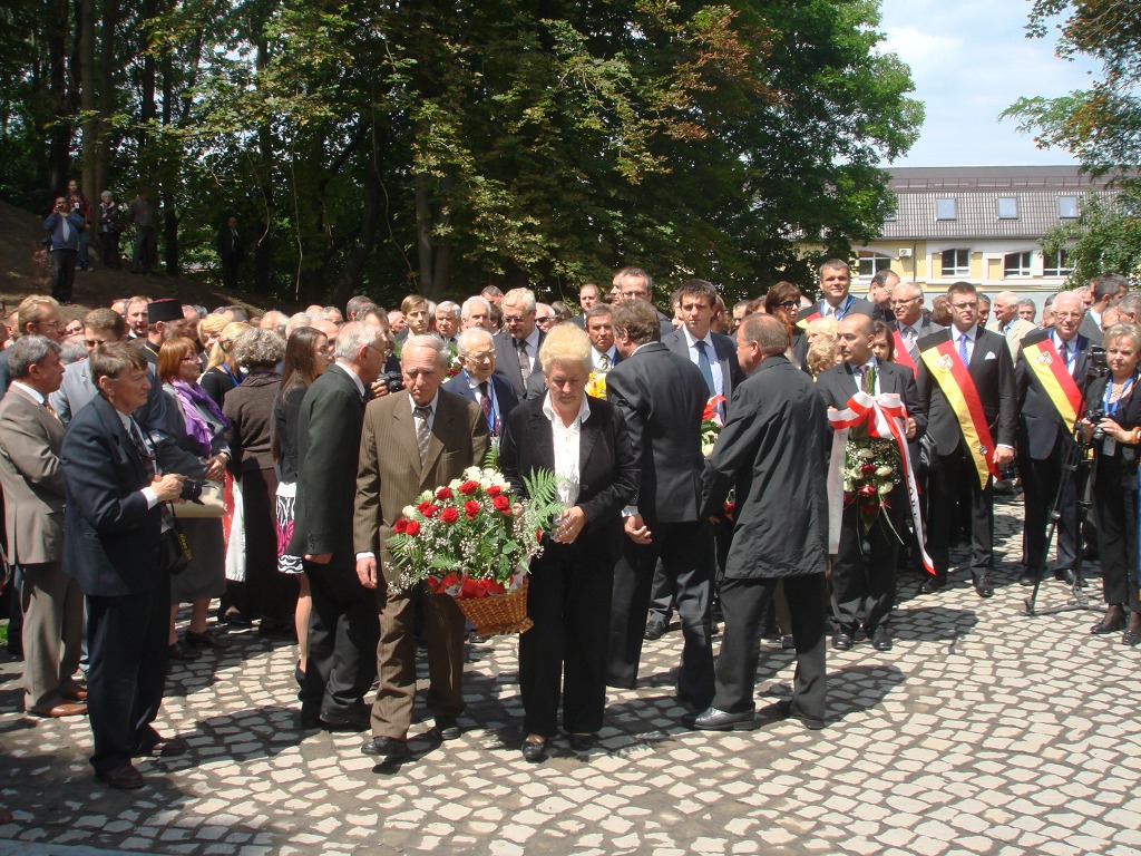 Odsloniecie Pomnika na Wzgorzach Wuleckich28.JPG